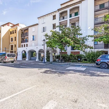 Apartment Les Marines-12 By Interhome